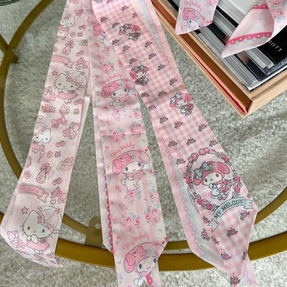 HELLO KITTY OR MY MELODY PINK TWILLY SCARF💕 - Picture 5 of 7